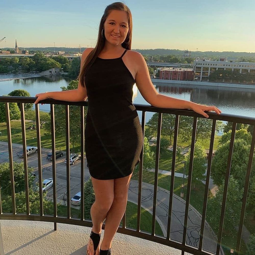 Meet your Posher, Alyssa